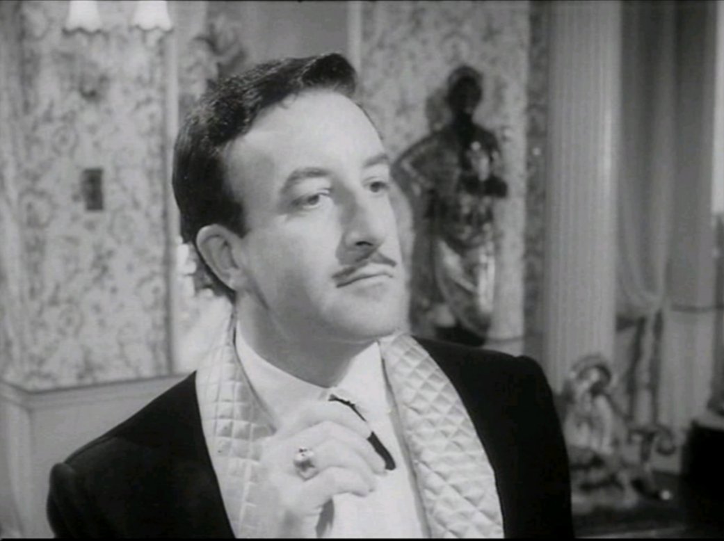 PeterFandom's tweet photo. Happy Saturday.. 😁😂
#TheWrongArmOfTheLaw 1963
#PearlyGates / #CharlesJules
#NoseyParker
#Valerie
#AssistantCommisioner
#PeterSellers
#LionelJeffries
#NanetteNewman
#JohnLeMesurier https://t.co/iWSmi2FhSA