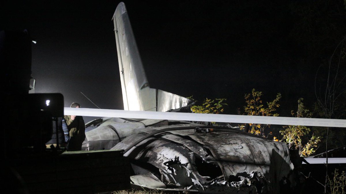 franceinfo's tweet photo. Ukraine : 26 morts dans le crash d'un avion militaire dans l'est du pays

https://t.co/AZkoSgcRE8 https://t.co/Ab4kH3wYZV