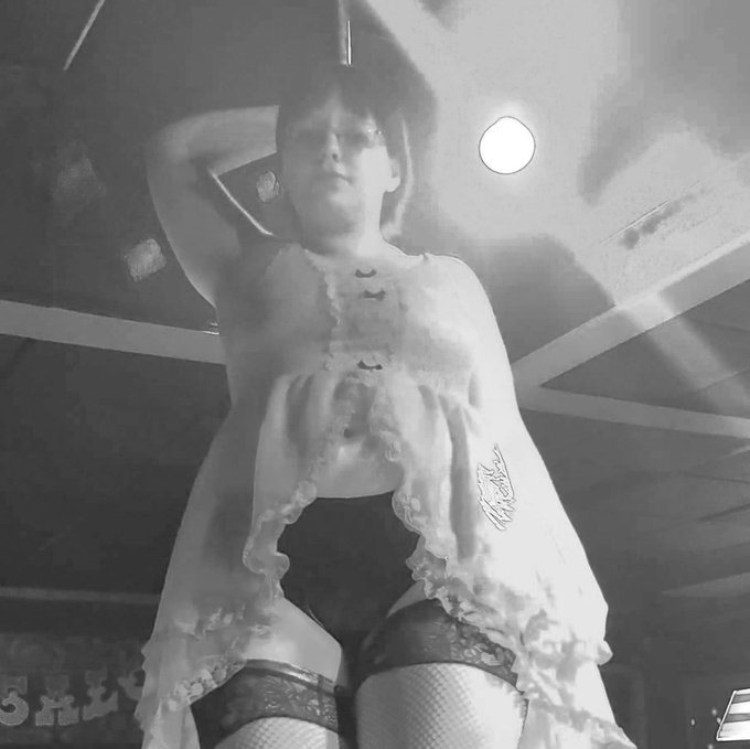 #NewProfilePic https://t.co/WMMeyl0ALg<a href="/tag/newprofilepic"class="tags">#NewProfilePic</a>