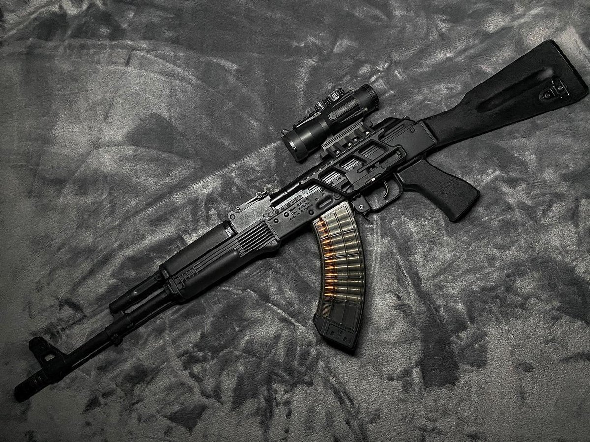 ARSENALinc's tweet photo. How would you finish off this build?
-
#📷 @thesilverbakc6
-
#tacticallywoke #woke #2a #2ndamendment #slr107r #slr107 #arsenal #arsenalinc #arsenalak #gunsofinstagram #gunsdaily #gunspictures #rifle #kalashnikov #ak47 #kalashlife #762x39 #762x39mm https://t.co/8OKcDyfyK4