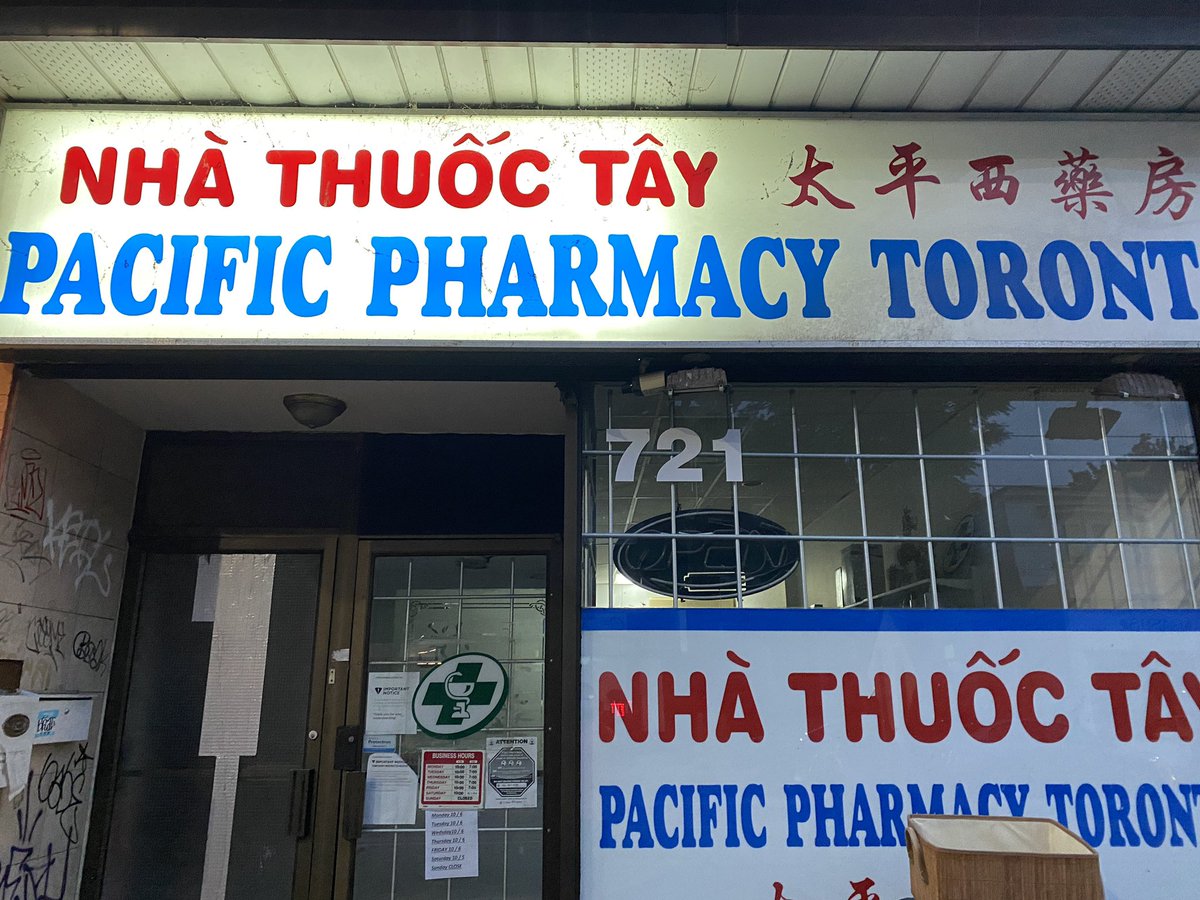 While commonly known as the second ‘official’ Chinatown of TO, dating back to the early 70s, I was always fascinated by the no. of Vietnamese businesses here. Once home to thriving Hoa community (learned that over decades many have moved to North York/Richmond Hill)