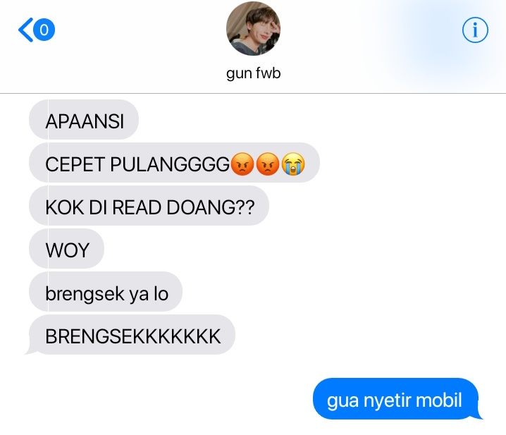 158. nyetir mobil tapi kok ngetweet gitu