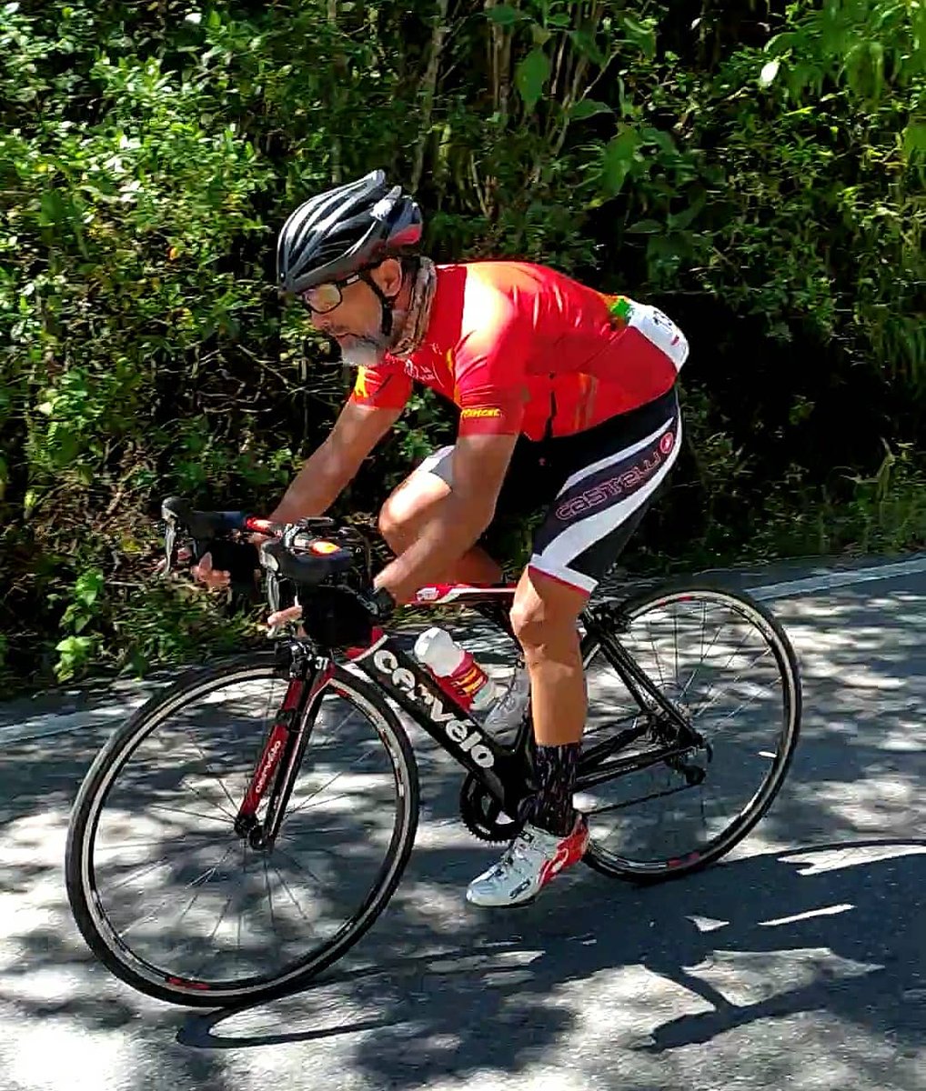 JoseSotillo_Tri's tweet photo. Hoy salieron 85kms de buena rueda; ruta Caracas-Interseccion a Petaquire- Caracas por Mamera #cycling #comandotri #triatlon #triathlon #inversionesglobal1411 #gerretres #robikeshop2 #jerickove #triathlontraining #sumandokilometrosdecalidad #purosport #sanoyenforma #vidasaludable https://t.co/7W5MF6jOJm