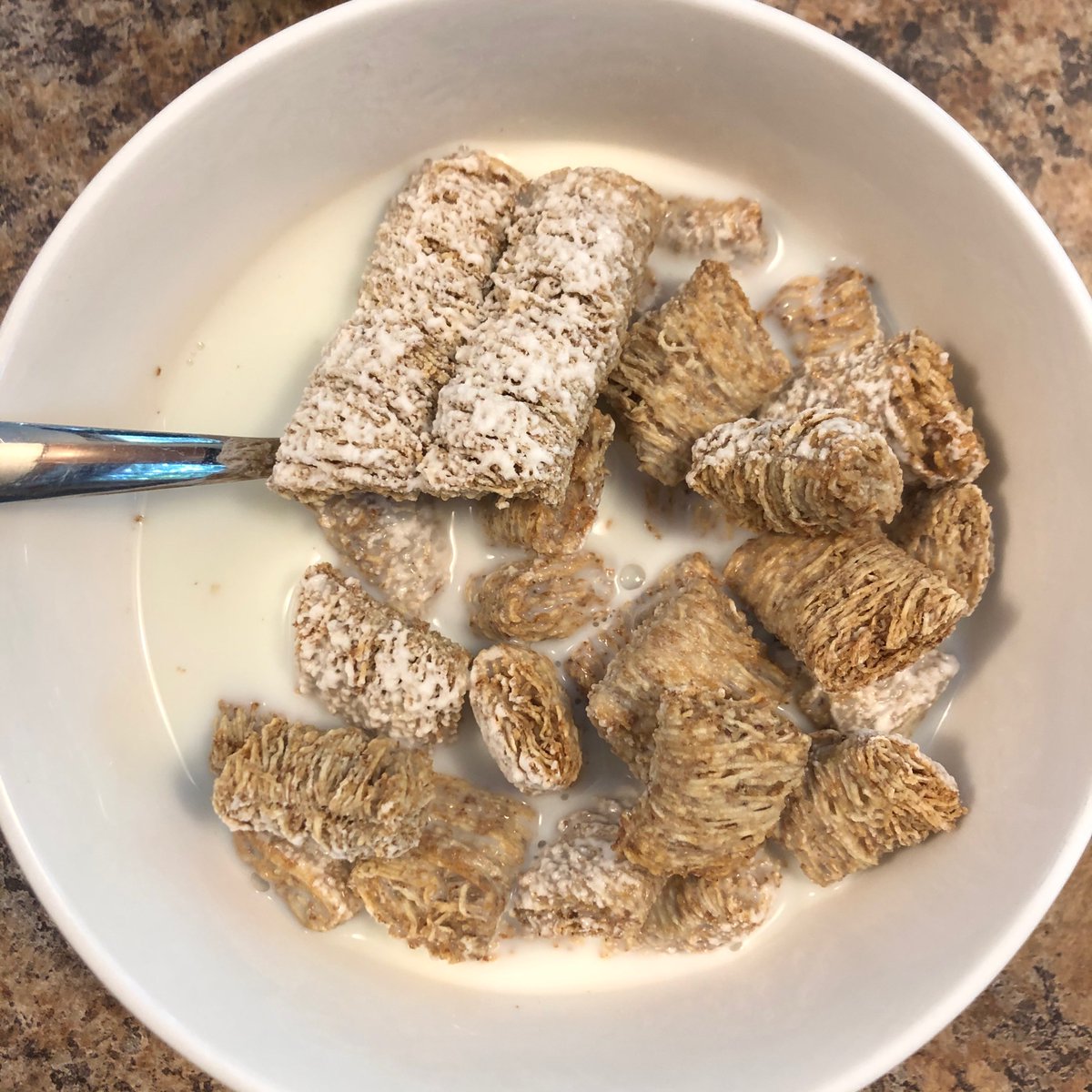 AlexRussomanno's tweet photo. That’s counts as one mini-wheat right? https://t.co/pkb13YYX1k