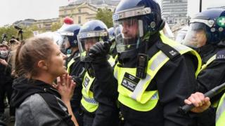 #Covid: Clashes as police shut down protest over new rules - BBC News buff.ly/332CxGf via Met-A-Nature #World #News procured by #HNG - bit.ly/2gqzgck @GoogleNews #Luton #ForeverFamilyUK #XYZ