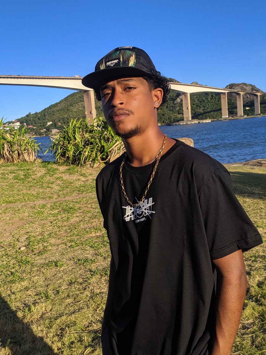 estilocapixaba's tweet photo. Na estilo capixaba você encontra os melhores produtos e melhores preços 💵🔥
.
.
Bermuda Chronic 99,99
Camisa High 59,99
Boné Chronic 79,99

📱(27) 9 8114-3760 https://t.co/9wvljKfi8z