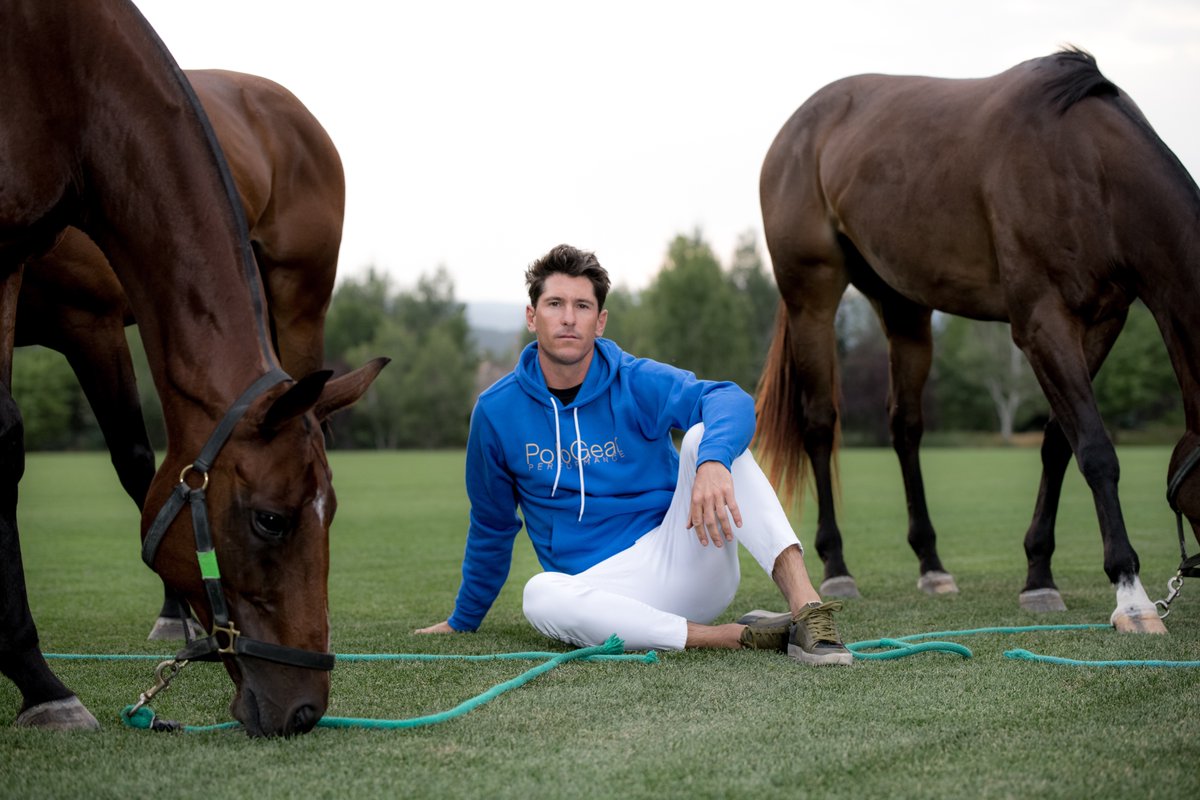 Nothing like that #FridayFeeling chilling with horses. Check out the POLO TEAM CAPTAIN Hoodie which forms part of the PG Classic Clothing Collection.

Also available in Deep Heather and Athletic Heather.

📸Michele Cardamone #AmericanPoloPlayer #EquestrianStyle #Equestrian