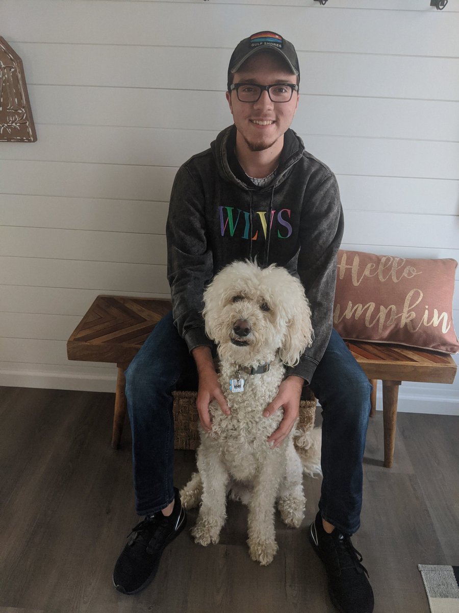 Rexjett13's tweet photo. What a way to start the birthday! New favorite hoodie thank you so much jay! ❤️ @wlvsatmydoor https://t.co/G2pzEduzzX