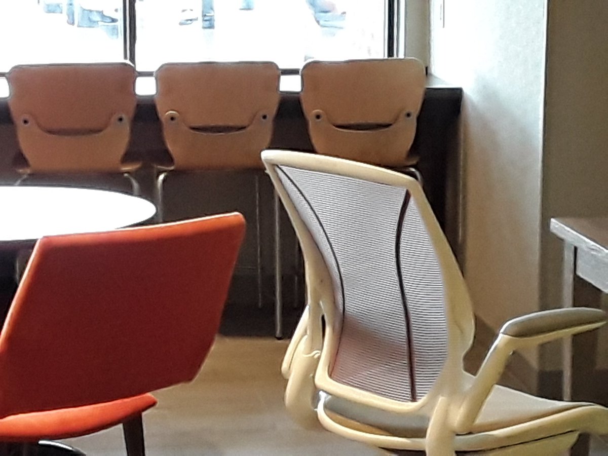 sharkypad's tweet photo. Every time I /
Walk through our hotel lobby /
Feel I'm being watched...
#haiku
#seeingfaces
#facethings https://t.co/2AIadwadeb