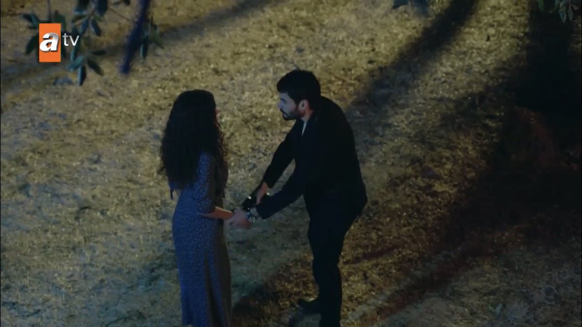 OH MY GODAKJSKSKSK EPISODE 4 WAR FLASHBACKS  #ReyMir  #Hercai