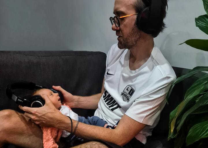 RNZSunday's tweet photo. New Zealander @thomasscovell
lives in London and has recently had his first child, a daughter named Sadie, whose birth has sparked his new music venture. Welcome to 4xLife - a 16-year daddy-daughter project where they'll listen to one month in pop history every week. He's next. https://t.co/5DXowzL9aK