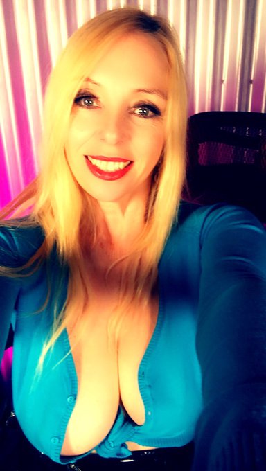 Braless in the studio tonight @S66Cams having fun xx https://t.co/GaSX40QimF<a href="/tag/lingerie"class="tags"><span>#lingerie</span></a><a href="/tag/suits"class="tags"><span>#suits</span></a><a href="/tag/satin"class="tags"><span>#satin</span></a><a href="/tag/heelsaddict"class="tags"><span>#heelsaddict</span></a>