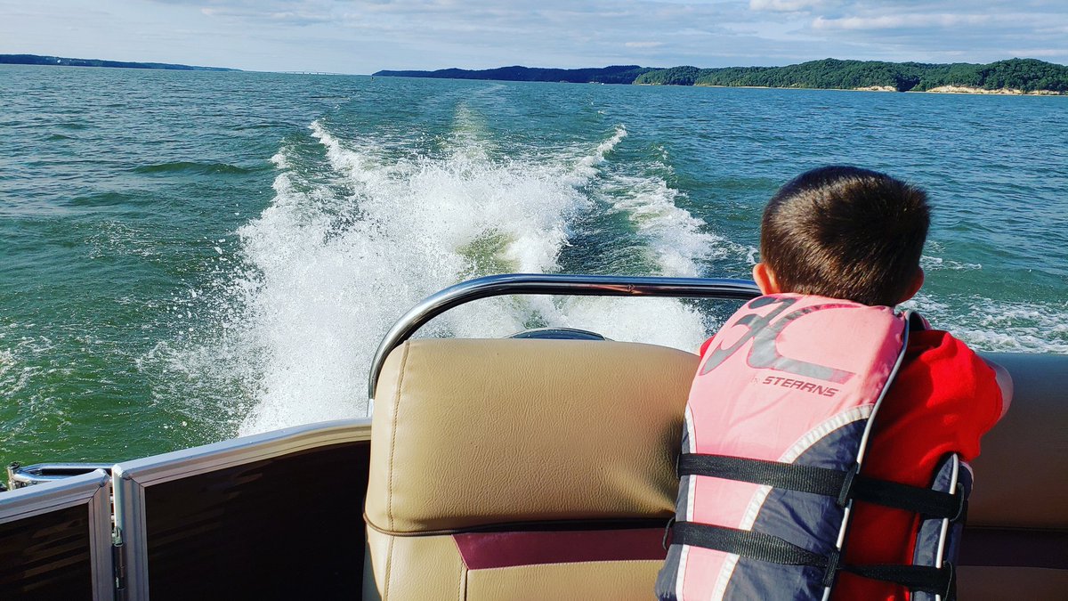 It's a great day to be on the lake!  #kentuckylake #kylake