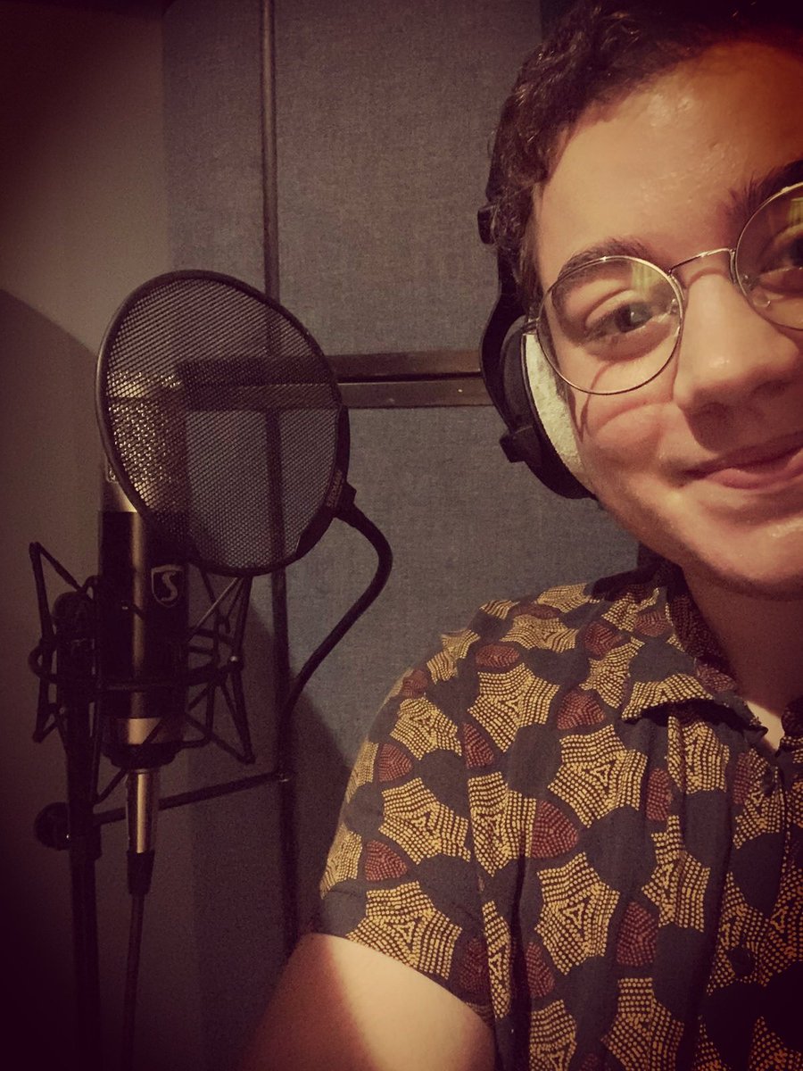 Did someone say #FireInTheBooth or I guess it should be #HouseFireInTheBooth with @robin_sds - yes we see you in the subtle nod to leopard print and we approve. #HouseFire #ClimateCrisisMusical #CastAlbum #SnowLeopard 🔥🐆🔥