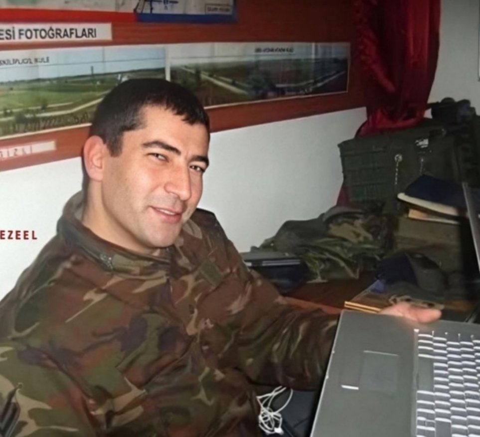 Benim adım Ezel Bayraktar buraya içtima almaya geldim.