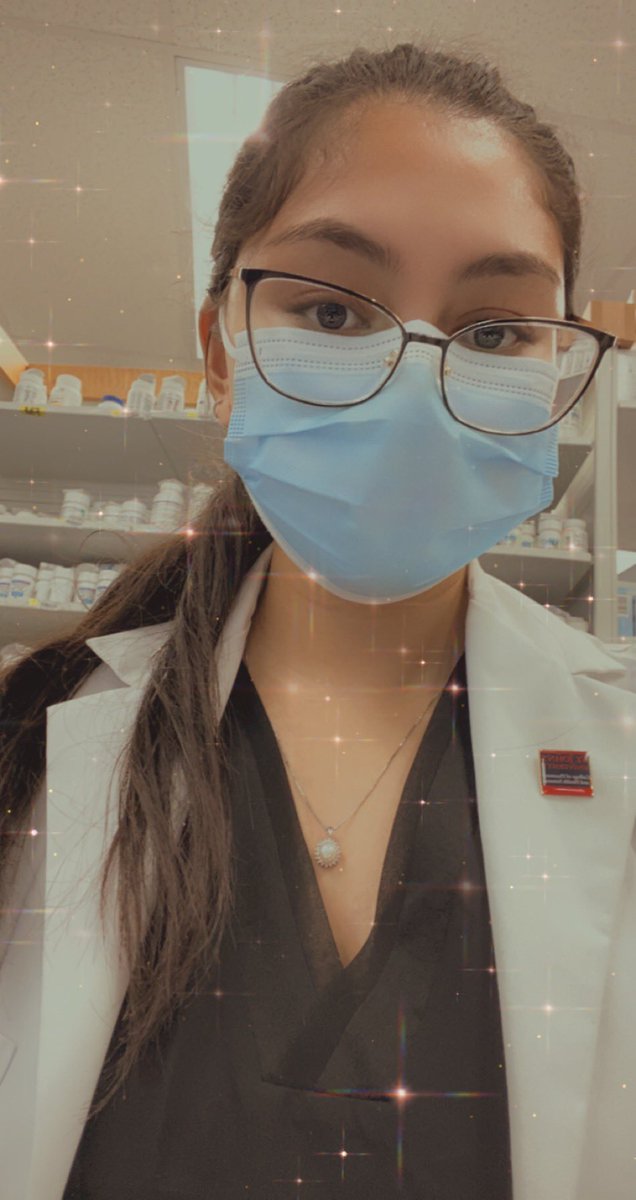 Cont. thread Day 5 bc I skipped yesterday lolY’all prolly won’t get a full body pic but here’s me at the pharmacy, absolutely not violating any HIPPA laws