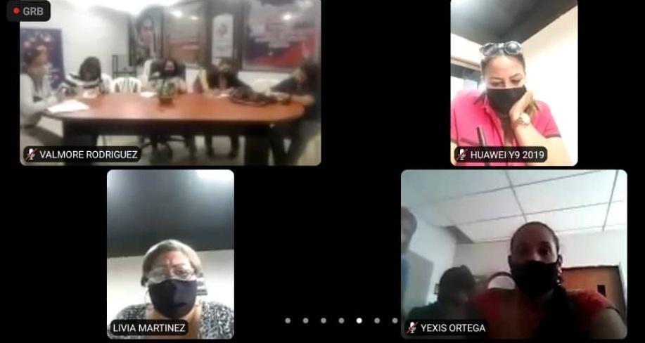 DivisionZez's tweet photo. #ZonaEducativaZulia videoconferencia con nuestros equipos de Supervisores del Estado Zulia avanzando en el Plan Cada Familia Una Escuela, cumpliendo instrucciones de nuestra Directora de Zona @yamilysuarez @DamelisChavez @RosangelaOrozco @DGSEMPPE @OmarPrietoGob https://t.co/TbTKh6vPYi