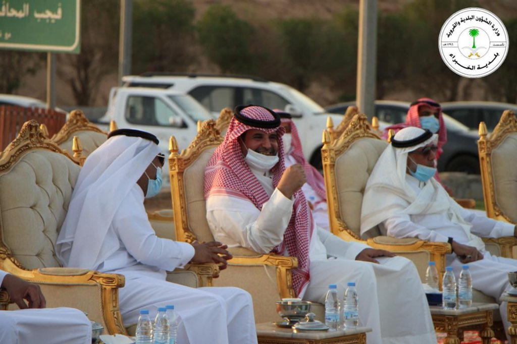 ahalykh's tweet photo. على شرف سعادة رئيس مركز الخبراء م عبدالعزيز الحديثي تم رفع بيرق العز والأمجاد في ميدان السارية في منتزه المطل والذي تم تجهيزة من قبل البلدية مشكوره بحضور رئيس البلدية م خالد الشلاحي ورئيس المجلس البلدي أ.حمد السحيباني ورئيس مركز الشرطةالمقدم نايف العتيبي ورئيس وأعضاء لجنة الأهالي https://t.co/QJjc7yMBF7