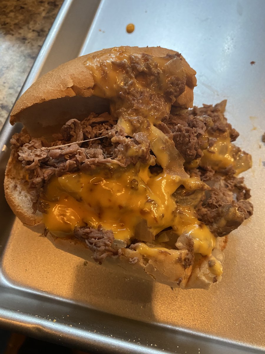 Cooked up some awesome cheesesteaks for lunch! Thanks for having me <a href="/nexcess/">Nexcess</a> <a href="/ifyouwillit/">Mendel</a> <a href="/renewabelle/">Jess</a> and MC <a href="/enqueue_russ/">RUSSΞLL AARØN | #WPSupport</a>! Get the recipe and catch the replay wds.af/WCPhilly-Lunch #WCPhilly #ChefWilliams