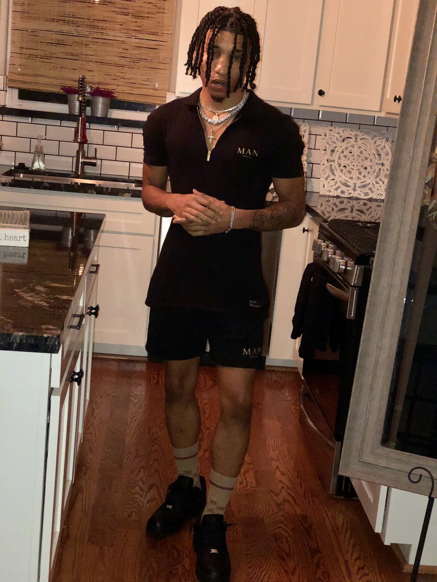 RealKeanuRushh's tweet photo. Da Boy rocking #TheMANCollection https://t.co/RT37XKBoG1