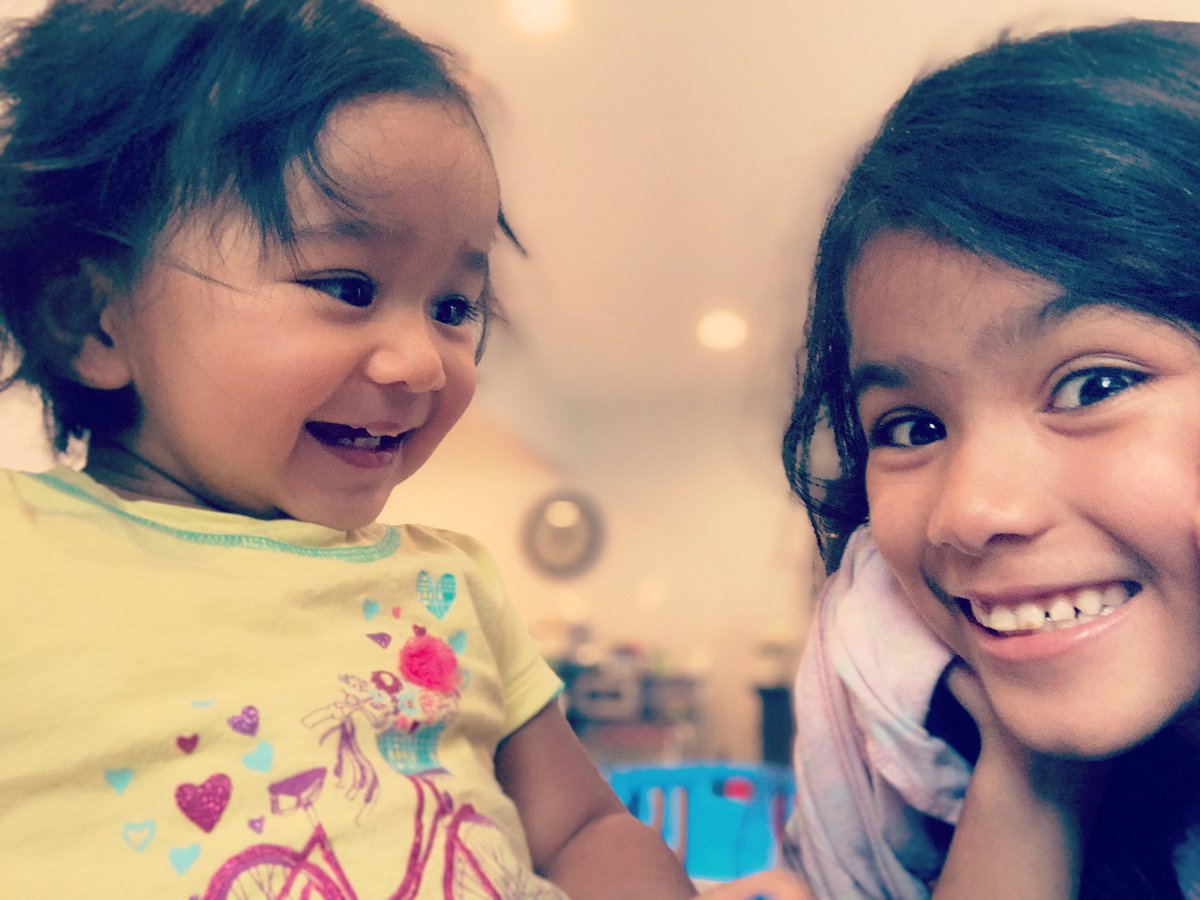 Venecia_HP's tweet photo. My girls ❤️🥰❤️ #nationaldaughtersday https://t.co/MdoLa6PCpi