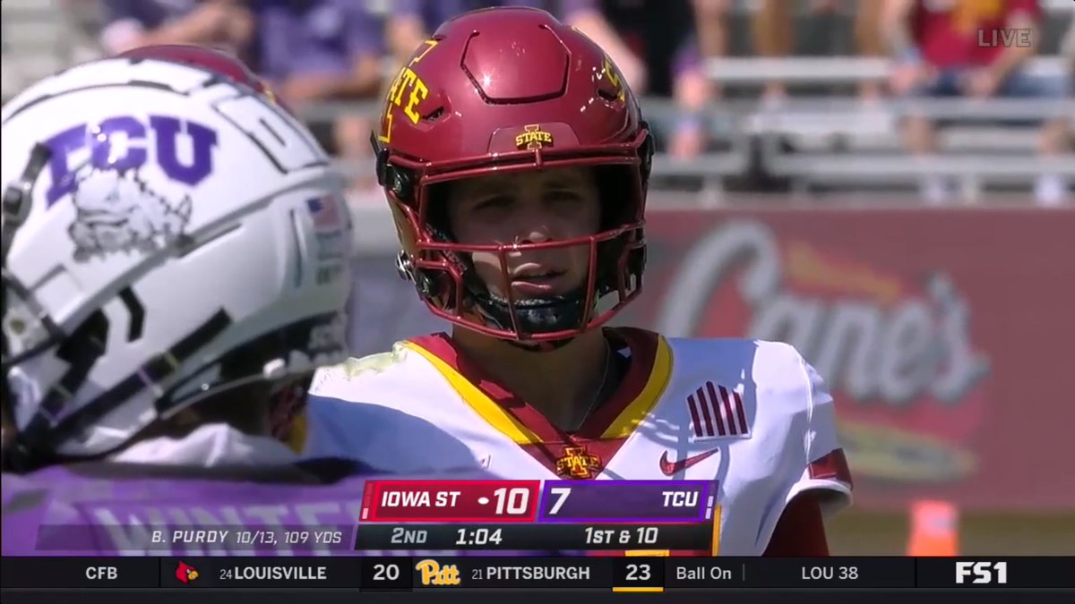 god I can't get over how good these TCU jobbies look in action. And the matchup is really striking too. two QUALITY neckline situations, with the Horned Frogs being slightly more involved and creative, but no slouch from the Cyclones