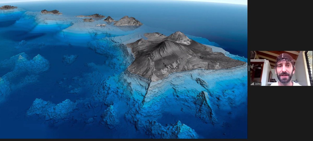 We live on huge mountains! Enjoying this panel with John Stallman <a href="/HawaiiCon/">HawaiiCon</a>