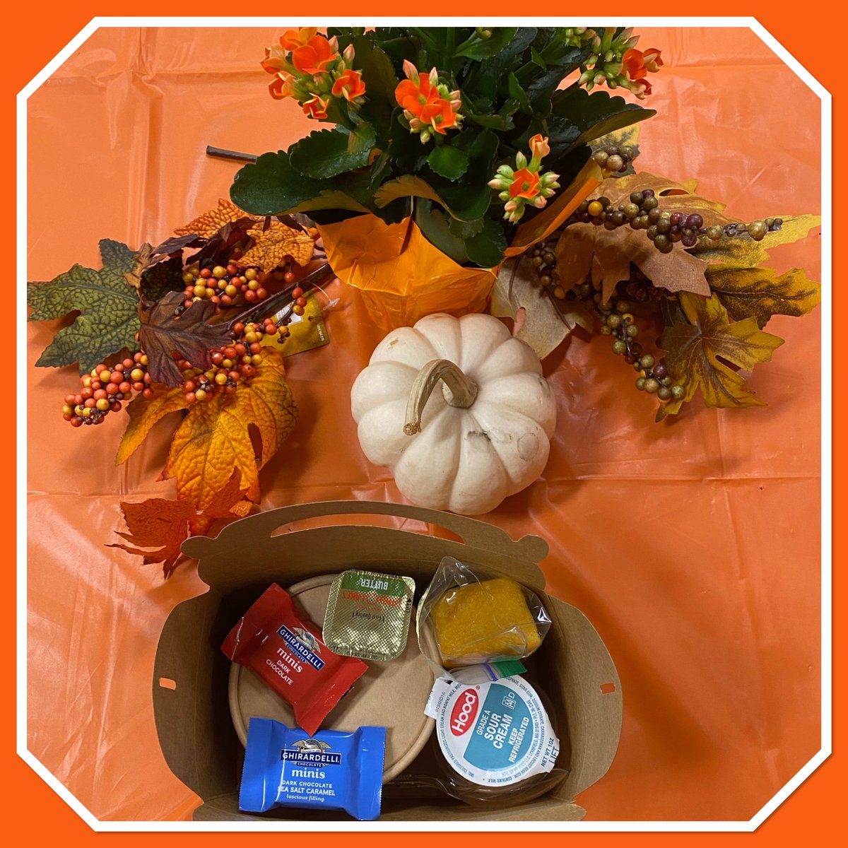 Success Sharing continues with boxed chili lunch with all the fixins. @FTyrell6218 <a href="/AFranceskino/">Alice Franceskino</a> @MelissaGiusto84 <a href="/THD6218JimApril/">Jim April</a> <a href="/DianeRaymond26/">Diane Raymond</a> <a href="/ShayThomasTHD/">Shay Thomas</a>