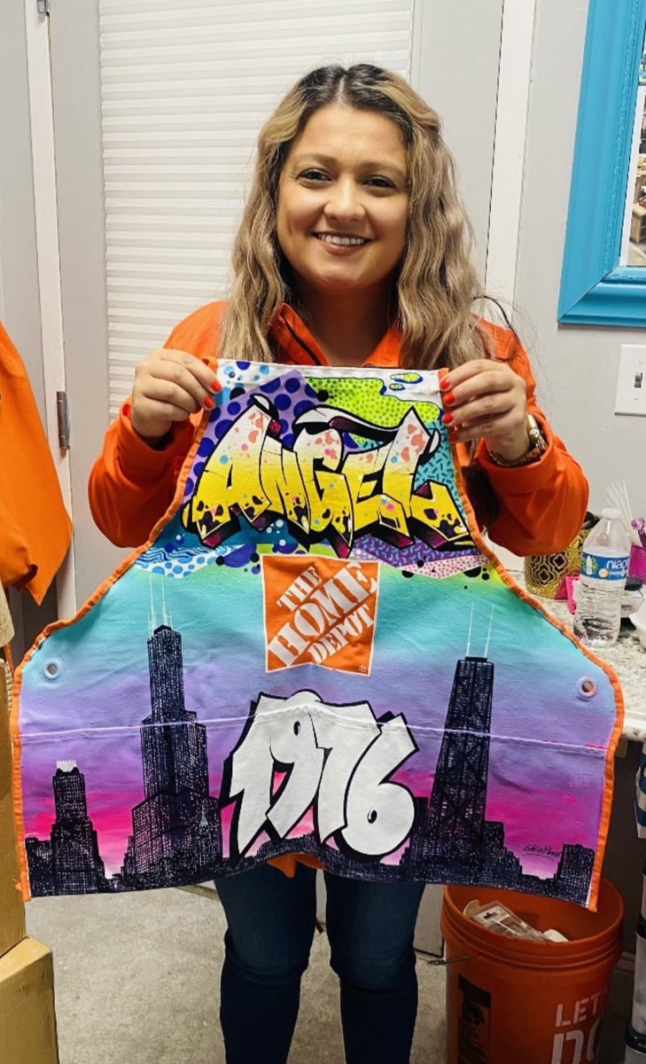 South Loop Chicago tweet media