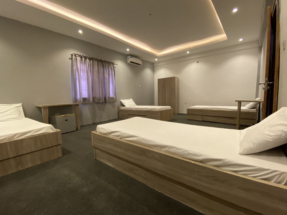 Wrace_'s tweet photo. Standard Room Of 4. For those that dont mind sharing. https://t.co/0qQTziMbcx