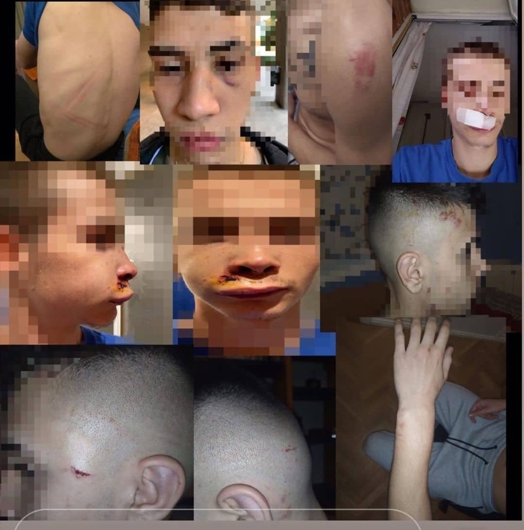 Así han salido de comisaría los jóvenes vallecanos detenidos el jueves. <a href="/IdiazAyuso/">Isabel Díaz Ayuso</a> felicita a los policías por esta gran labor.