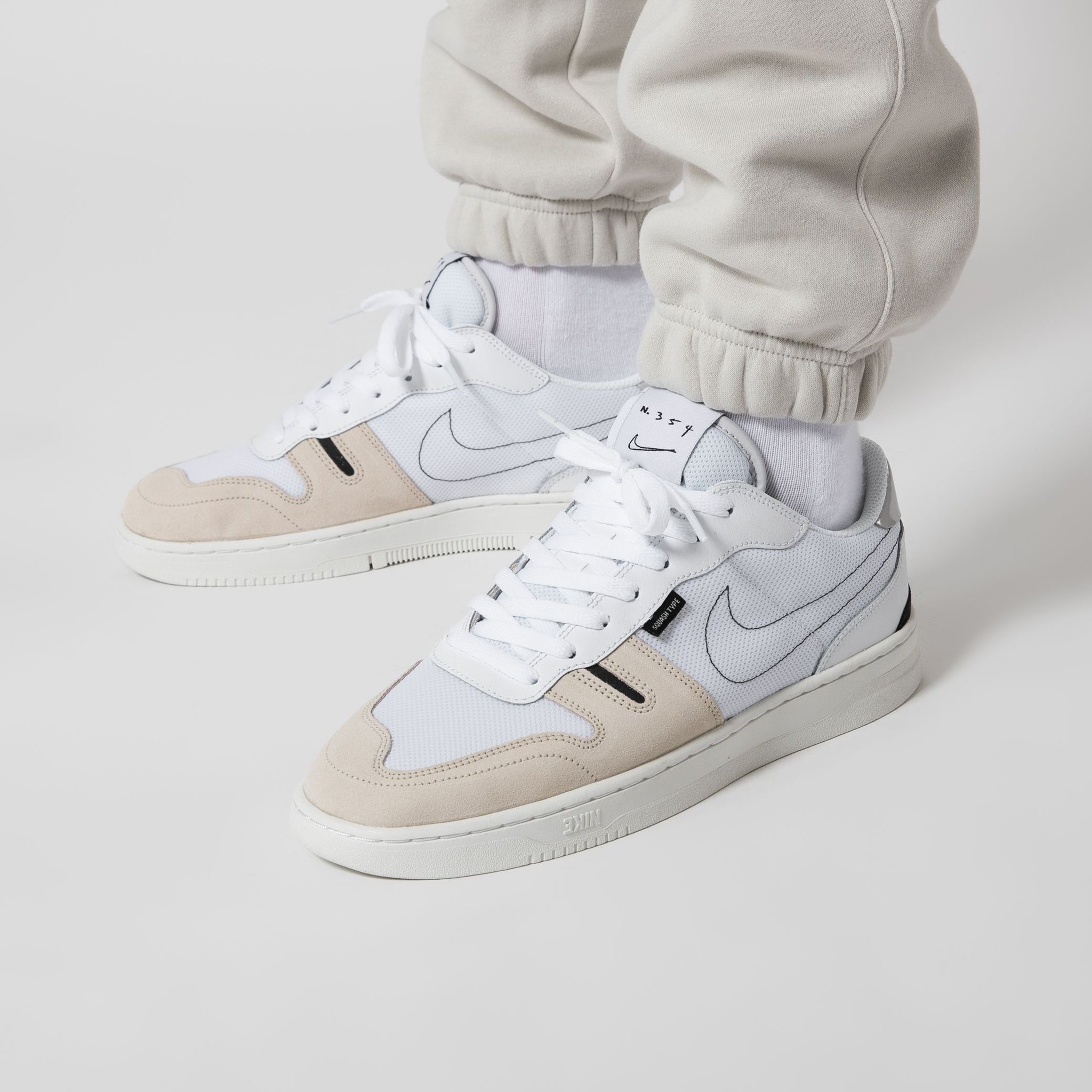 Nike squash n 354 hot sale