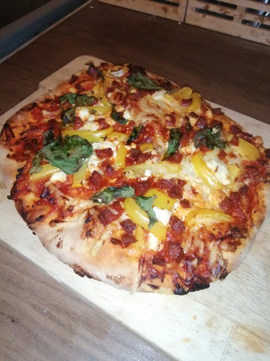 First attempt using yeast and attempted my own pizza. It was absolutely delicious. I used @Colmogorman #coronacooking dough and sauce recipe. Think I'll treat myself to this on a regular basis now!