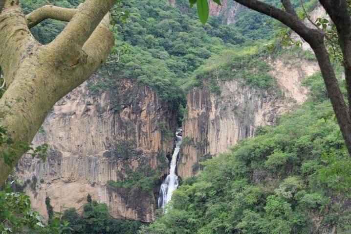 The Sierra JalMich is a region straddling the border between the states of Michoacán and Jalisco in western Mexico. A mountainous area marked by rolling hills and valleys, it offers visitors marvelous views and landscapes...