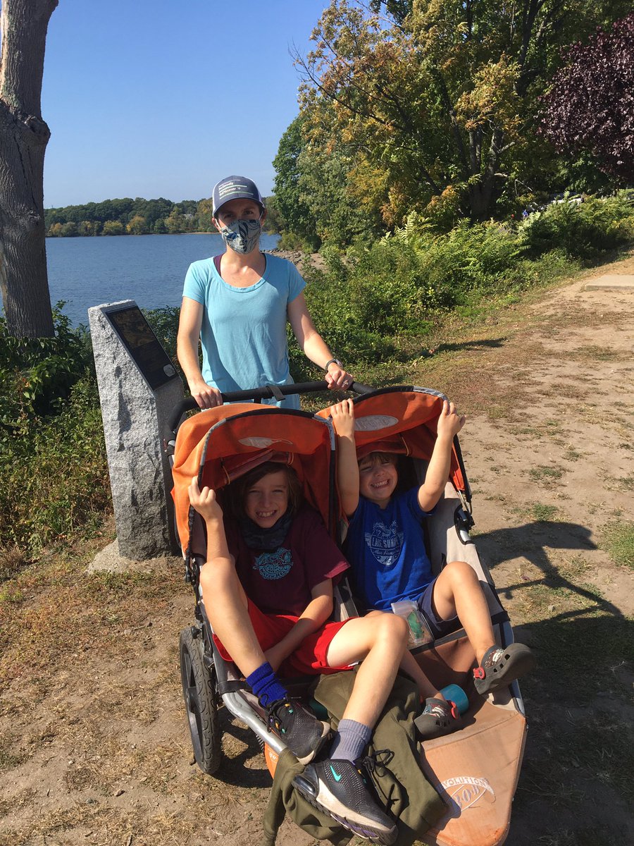 Jules_Woo's tweet photo. #virtualhrp final route! We have long loved @cityofwoburn Horn Pond for fishing, now we love it for running too! Thanks for the motivation this week @MysticMyRWA (and the break from virtual school) https://t.co/TvxFj2KWFu