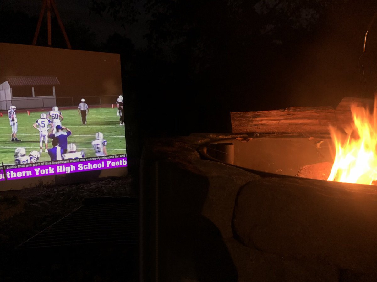 mackaykc's tweet photo. @NorthernFootbll @NHSpbears @NationNorthern @DearOldNorthern Great night to be outside by the fire! Congratulations to the team! https://t.co/uNE0mVoEI3