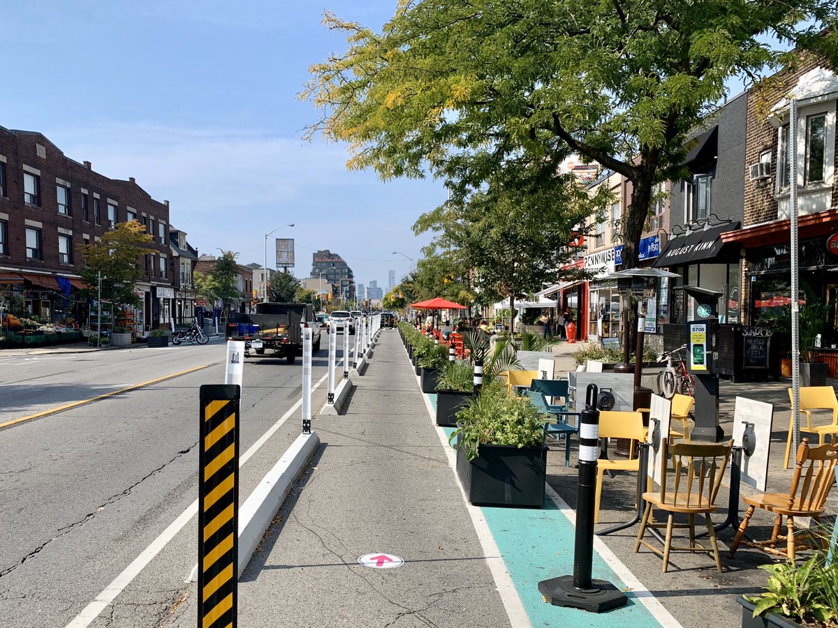 plg_and_poli's tweet image. Back visiting #DestinationDanforth
✅Protected cycle track
✅Expanded patio space
✅Traffic calmed
✅Improved pedestrian experience
#ActiveTO #BikeTO #WalkTO