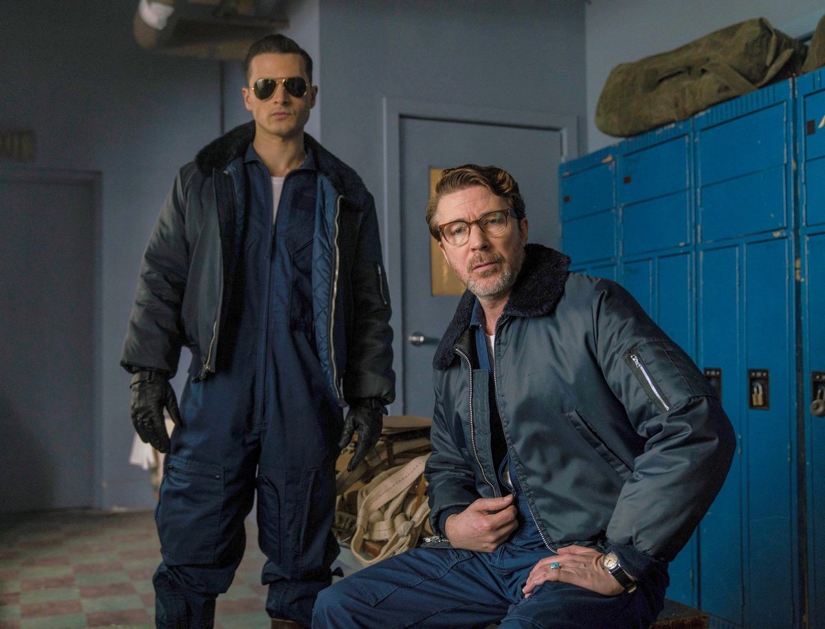 hemmings_may's tweet image. #SaveBlueBook #ProjectBlueBook #BlueBookSaturday @peacockTV @PeacockTVCare @AETV @HISTORY anyone else thought this was the most attractive thing they've seen in a long time??