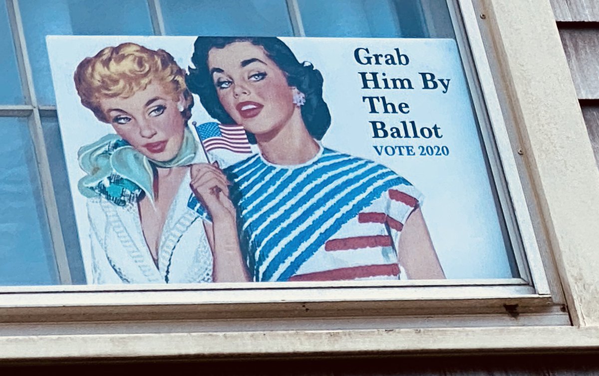 MonicaLewinsky's tweet image. you tell ‘em nantucket. #ACK