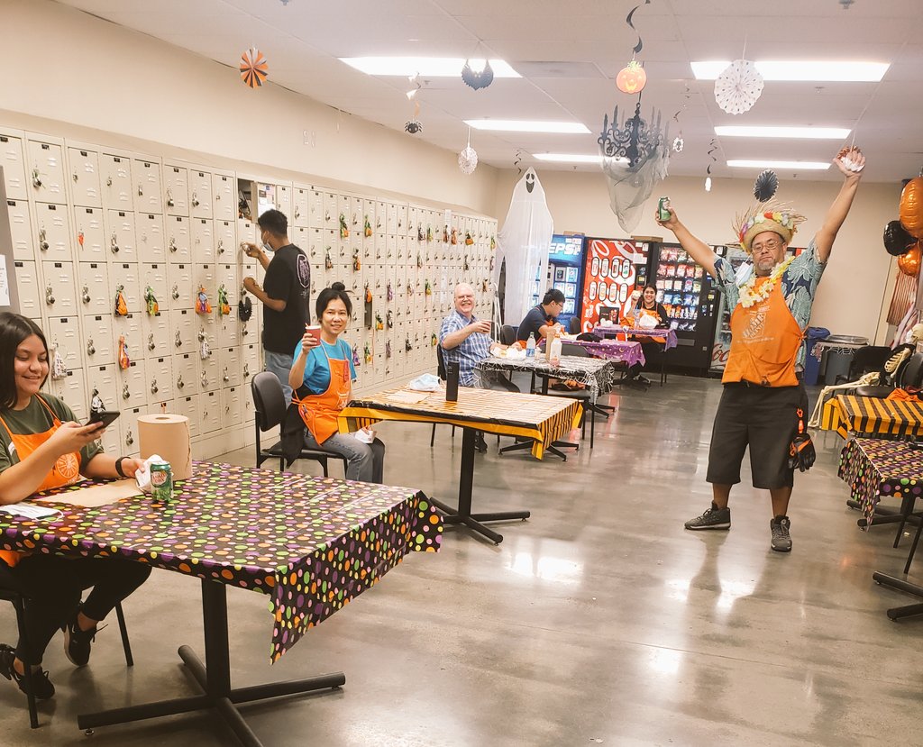 DAY 3 Success Sharing 6621  Hawaiian Shirt Day and Breakfast. <a href="/EstherArmas1/">Esther Armas</a> @BunthanHD6621 @DeeOps6621 <a href="/MRSSAHD/">Marissa</a> <a href="/THDGenesis/">Genesis Castro</a>