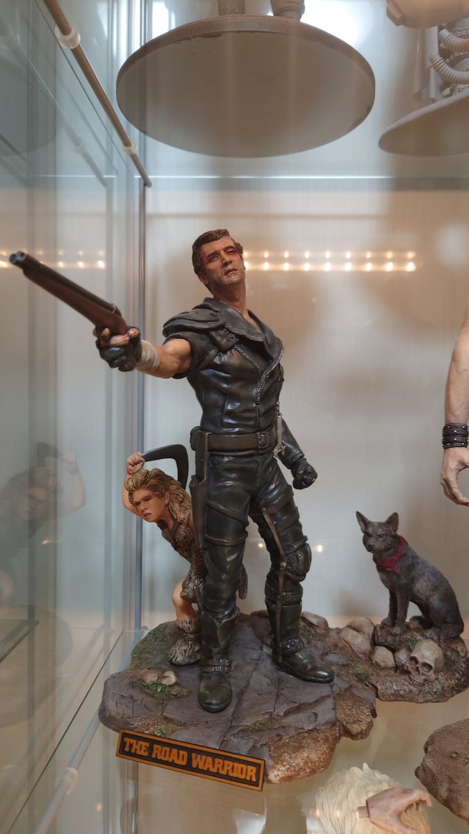 マッドマックス1、2の1/6のガレージキット☺️ロズウェルに製作して