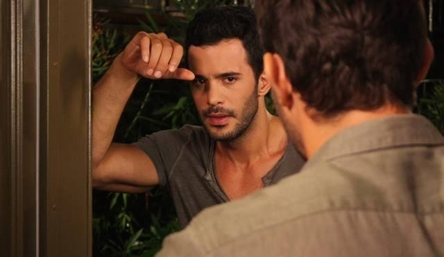 Y a tí qué te pasa? No me contestas mis llamadas Ömer. Qué vas a hacer hoy. No puedes quedarte de aburrido como siempre...vamos a tomar algo! 

#kiralikask 
#kiralikaskMX