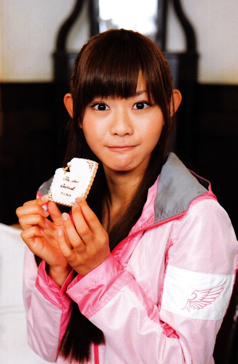 NUMBER 28Eri / Gosei Pink (Goseiger)107 VOTES - 0.80%