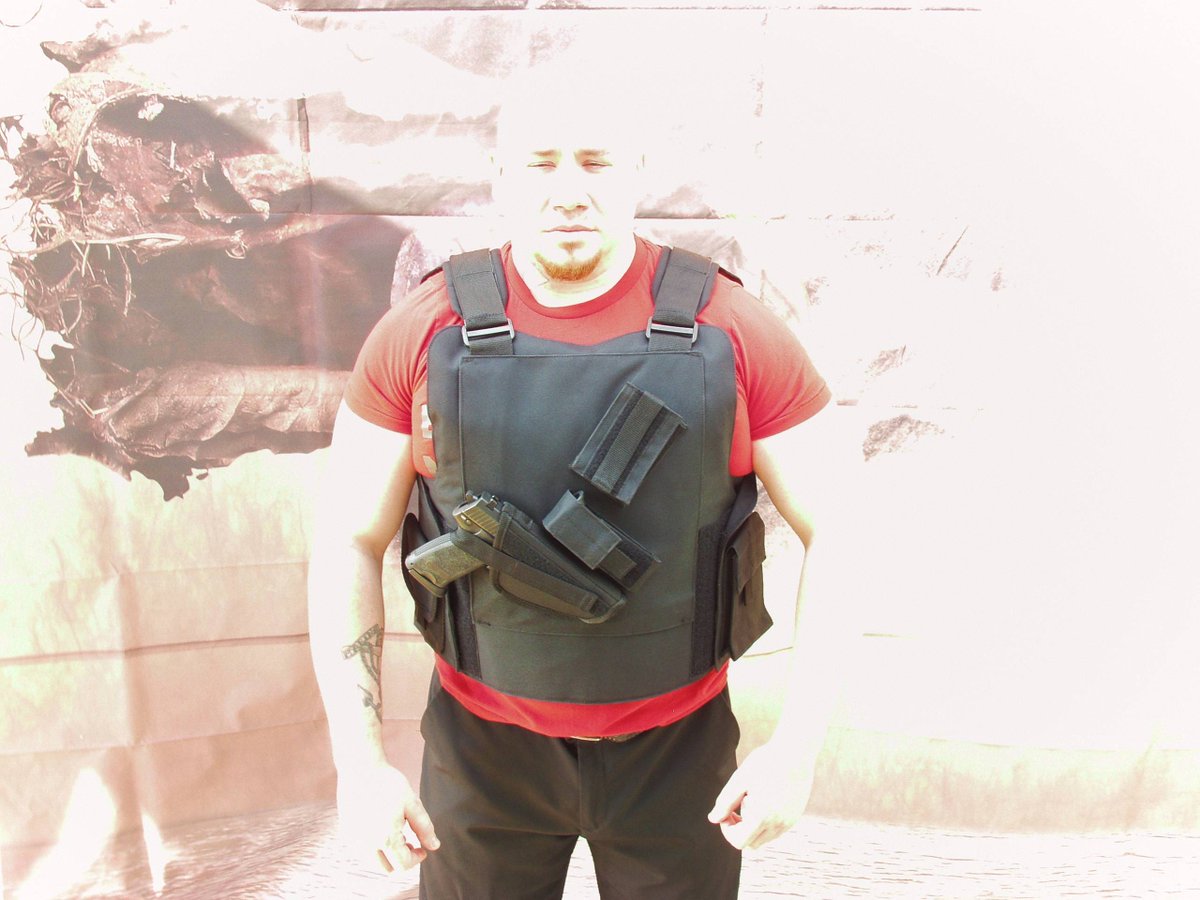 TheKurotadoriCo's tweet image. NARC vest
Available in Level 2 / Level 3A / Level 3+
Starting at $369
View more specs on our website SHI-concepts.com

#SHIconcepts #bodyarmor #ballisticvest #bulletproof #Tactical #handcrafted #NARC #Kevlar #Level3A #SouthAfrica #NotmadeinChina