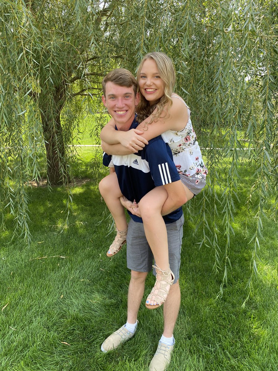 UrbanLegend_021's tweet photo. Huge happy 21st to this beautiful girl!! Its a bummer game day got cancelled but thats not gonna stop a good time 🎉❤️🥂 https://t.co/SgLp0Bm4N8