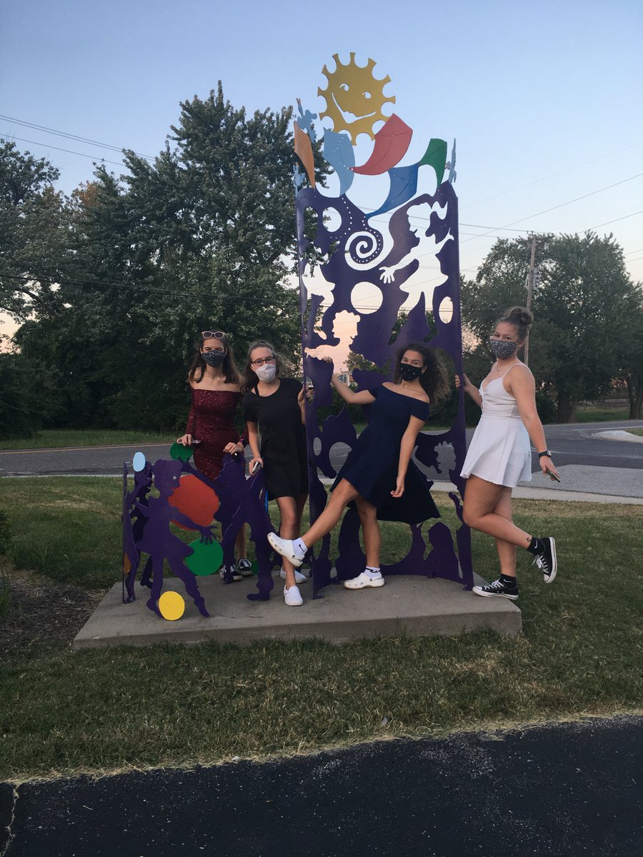 AHSEngII's tweet photo. Big fun at Stop 4 of Wild Cougar Chase with the best helpers ever.  Thanks, AHS StuCo. Loved seeing so many students! #hoco2020 #wildcougarchase #afftonstrong @Affton_StuCo https://t.co/pUKLhMhOsY