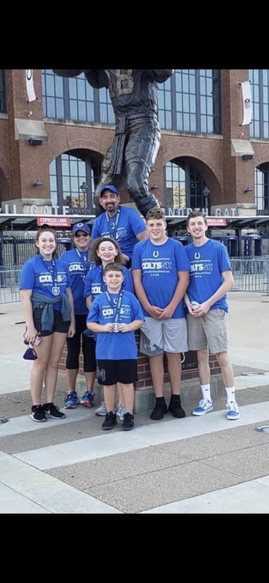 Sarahbeth8898's tweet photo. #Colts5K https://t.co/5gZX6jS0zD