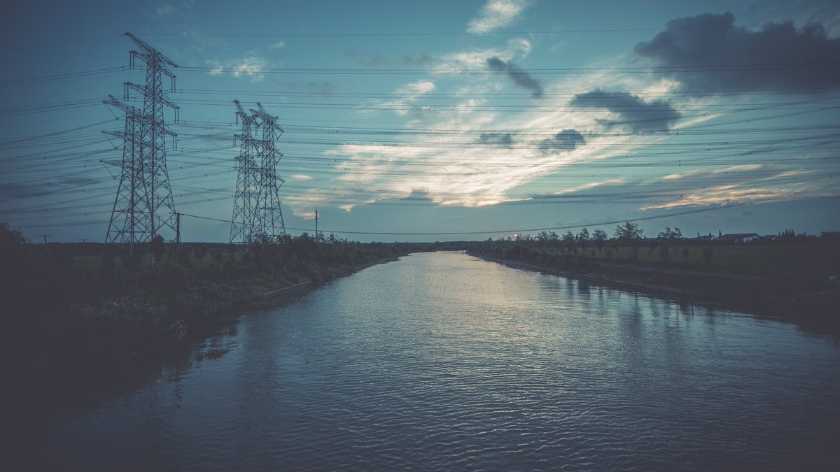 美吧～
这几张是我自己拍的！
啦啦啦
对了，国庆节，约我打dota，吃饭啥的，提前说哟！每逢过节就特别兴奋哈哈哈哈哈！