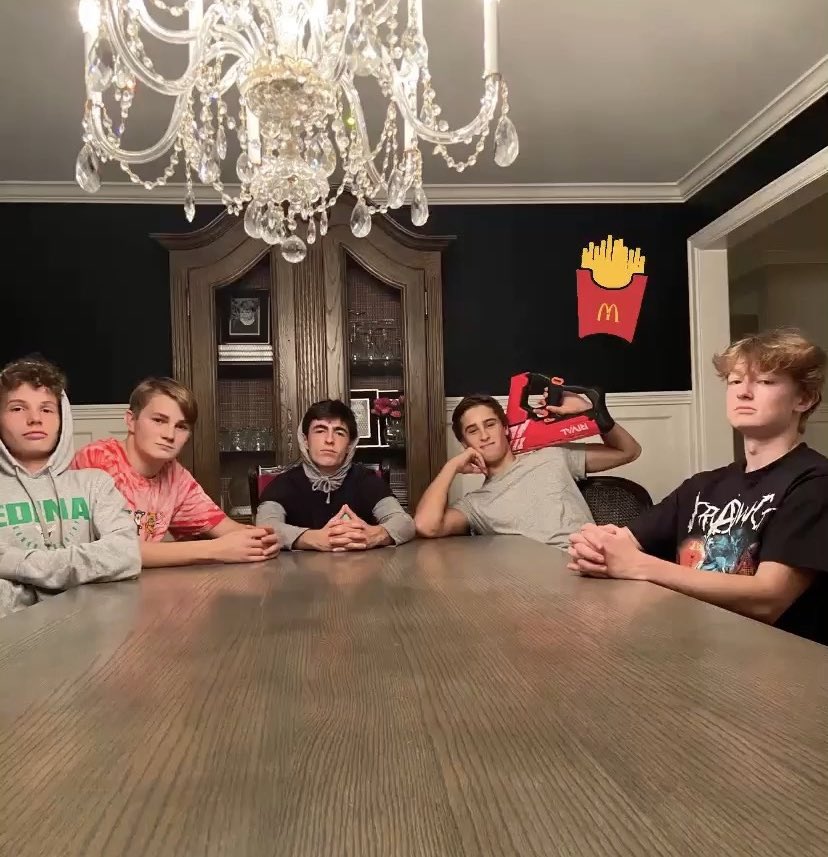 GlizzyGladiators tweet media