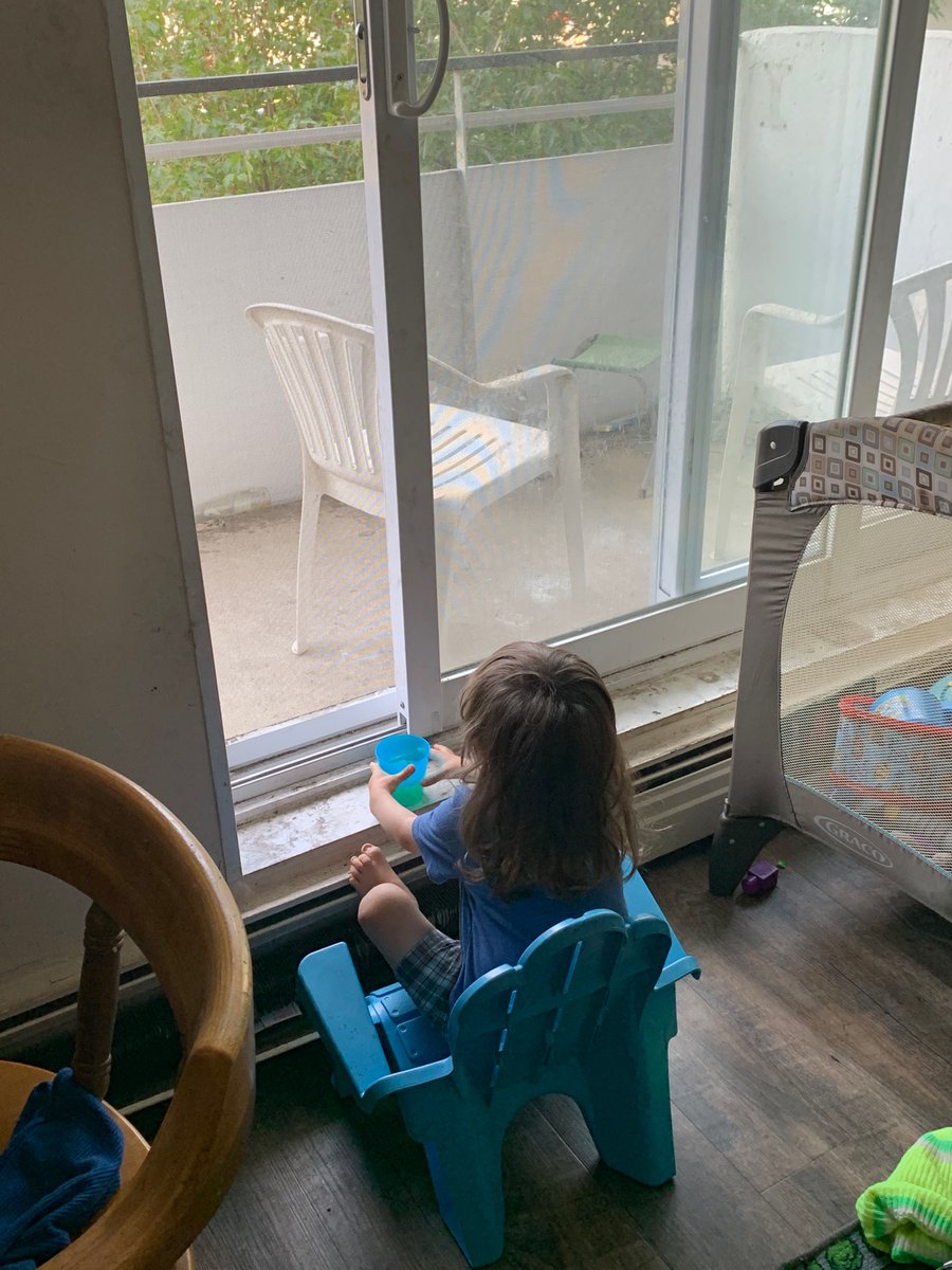 ValR92's tweet photo. My little guy having his morning juice 🧃 #momlife #mommasboy https://t.co/tHyxQ12nRv